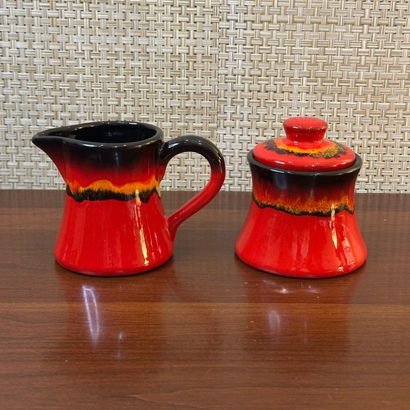 🌟HP🌟VTG 1970s Lava Red Drip Glaze Creamer & Lidded Sugar Bowl Red Clay Pottery - Picture 2 of 13